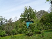 75 Capanno di caccia in radura prativa con vista sul Pizzo di Spino